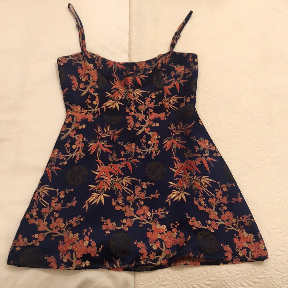 RÉALISATION PAR ÉMILIE DRESS
